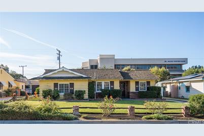 526 W Leeside Street - Photo 1