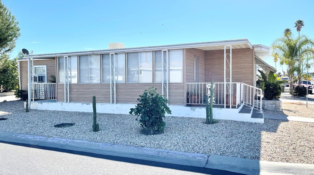 800 Palm Ave, Hemet, CA 92543-6962