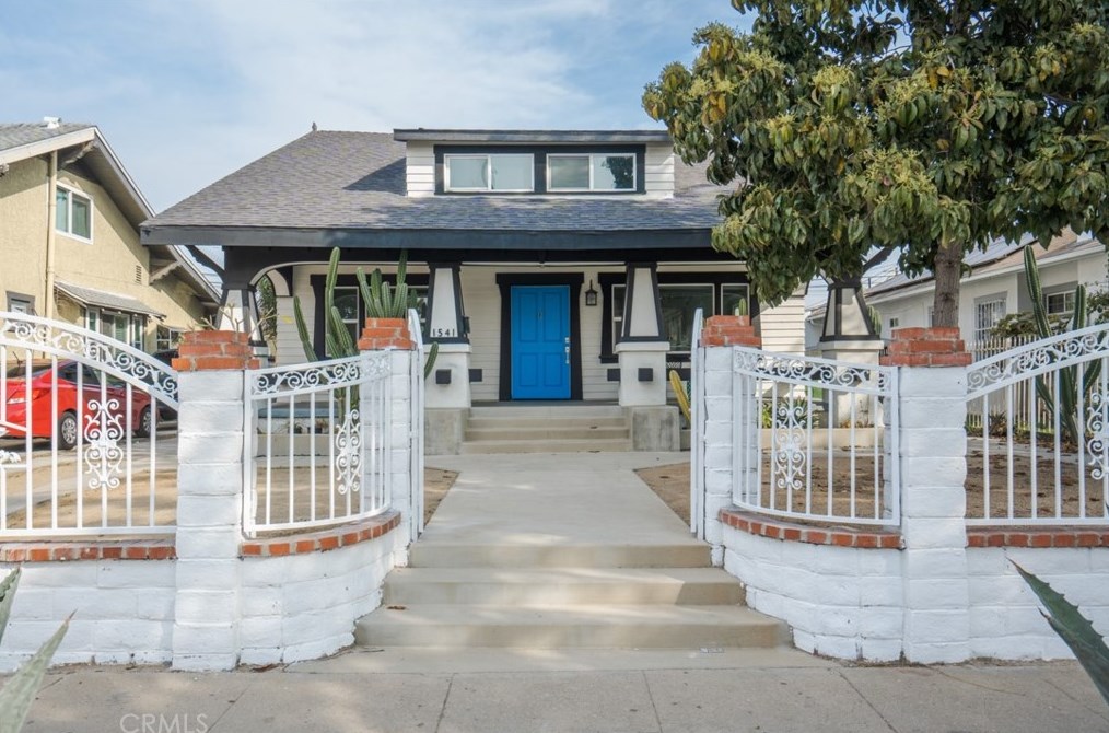 1541 46th St, Los Angeles, CA 90011-4315