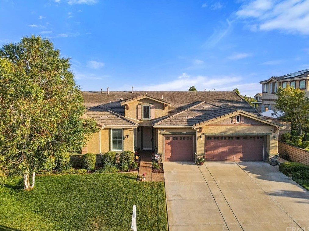 15163 Willow Wood Ln, Fontana, CA 92336-0776