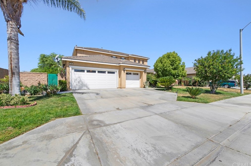 362 Ivy Crest Dr, San Jacinto, CA 92582