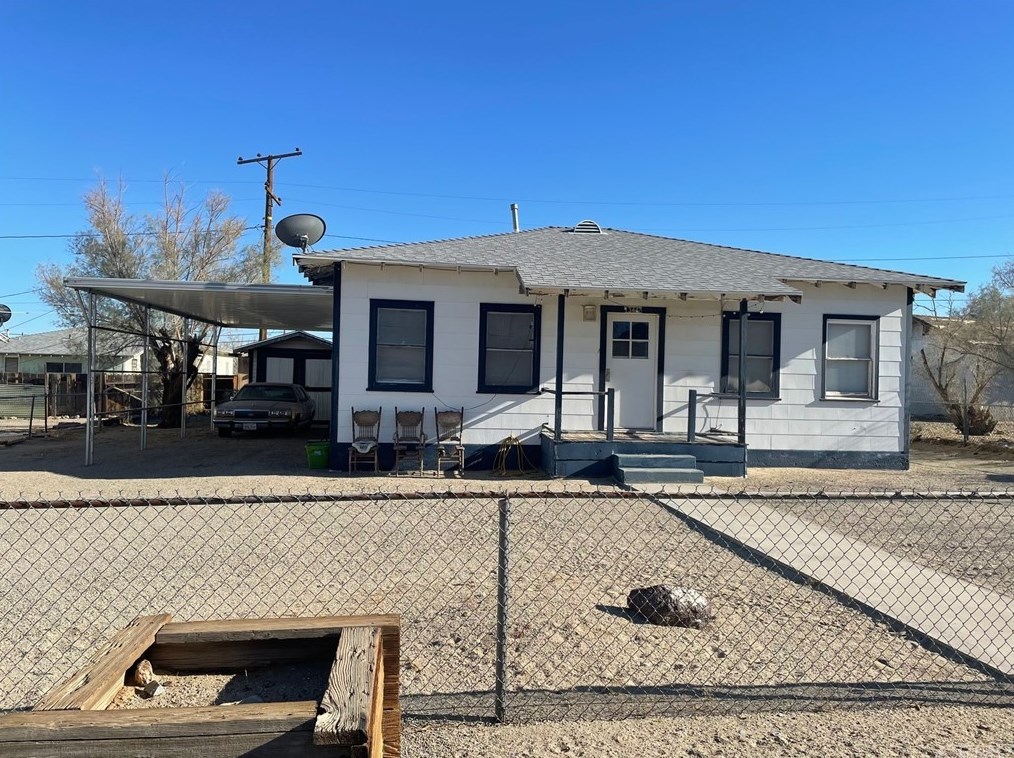 13447 Yucca St, Trona, CA 93562
