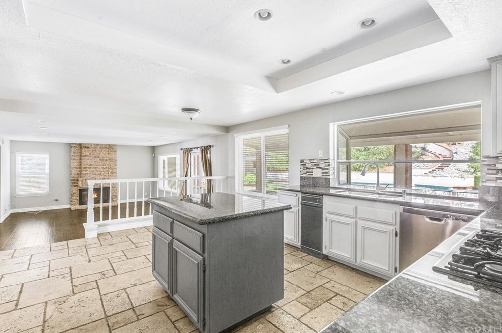2989 Hillside Dr, West Covina CA  91791-3457 exterior