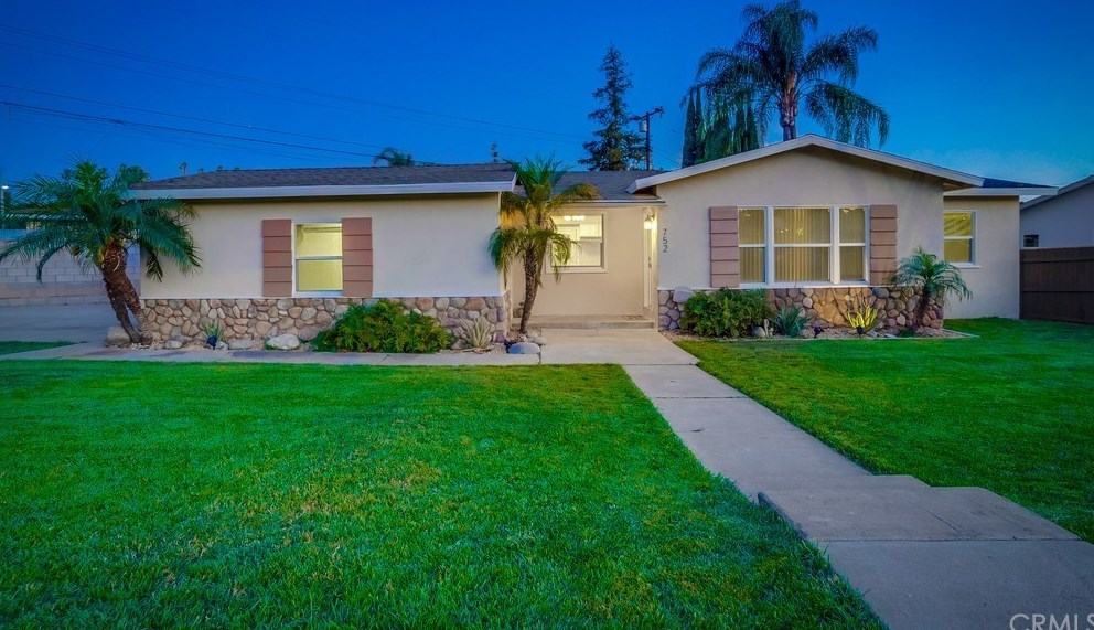 752 W Gladstone St, San Dimas, CA 91773
