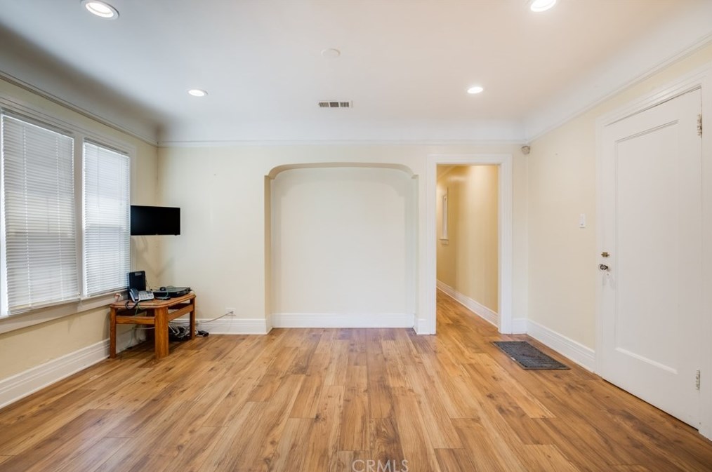 4227 Walton Ave, Los Angeles CA  90037-2427 exterior