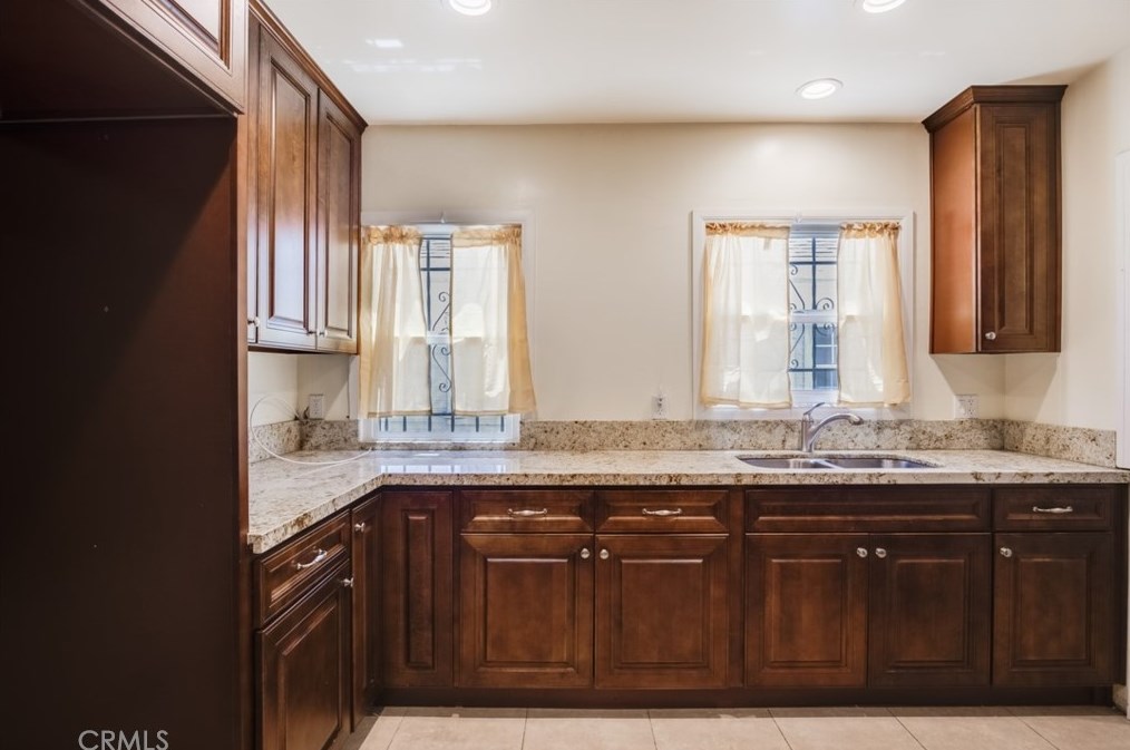 4227 Walton Ave, Los Angeles CA  90037-2427 exterior