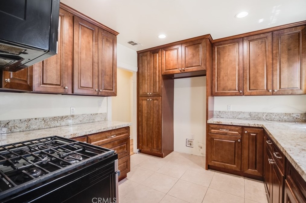 4227 Walton Ave, Los Angeles CA  90037-2427 exterior