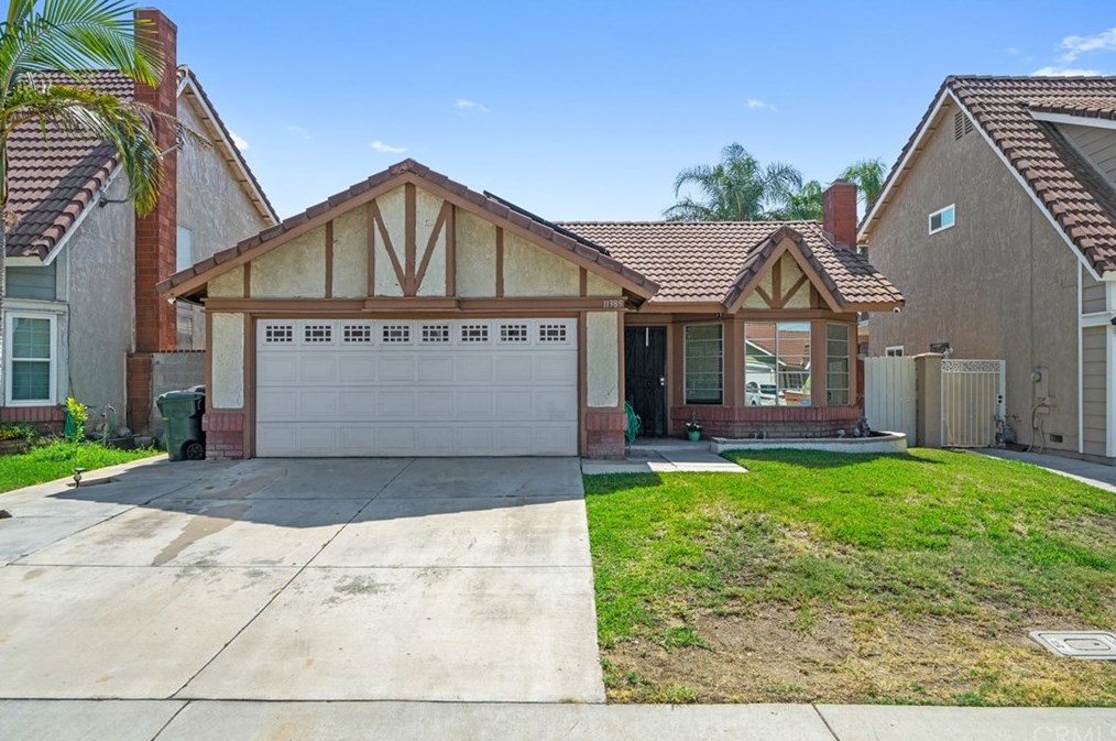 11385 Fernwood Ave, Fontana, CA 92337-0135