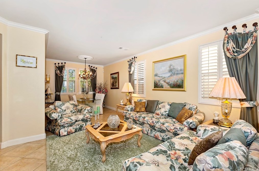 16655 Escalon Dr, Fontana, CA 92336-5185