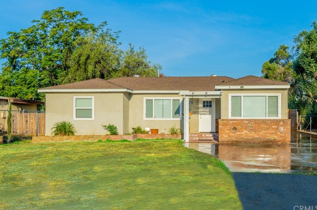 10478 Fremontia Ave, Fontana, CA 92337-7210