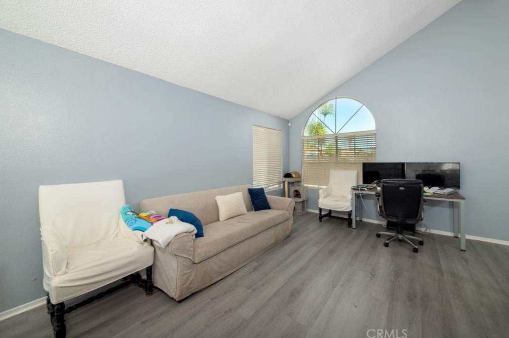 23331 Via Sausalito, Moreno Valley, CA 92557-2721