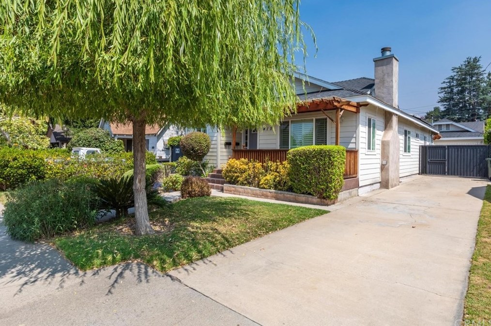 415 Lemon Ave, Monrovia, CA 91016-2926