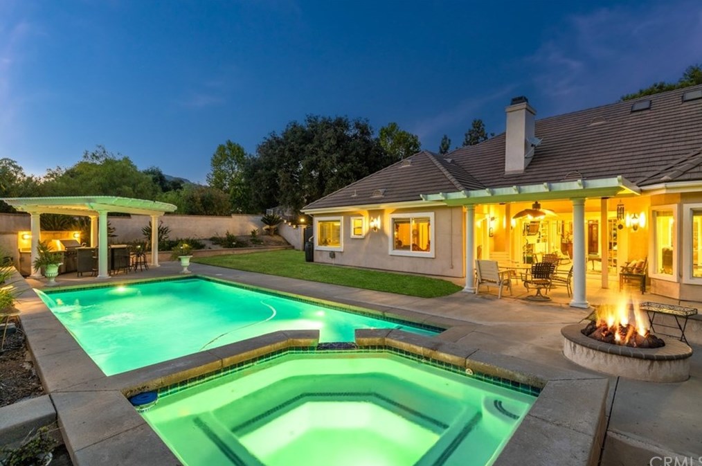 1310 Charmont Rd, La Verne, CA 91750