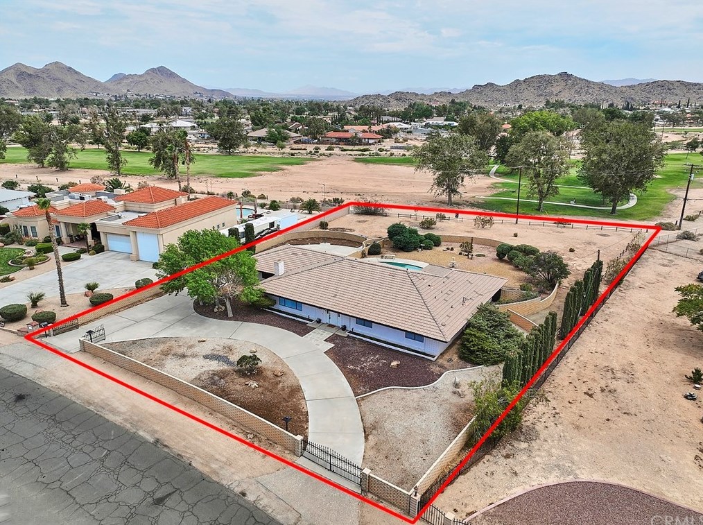 14541 Choco Rd, Apple Valley, CA 92307-5263