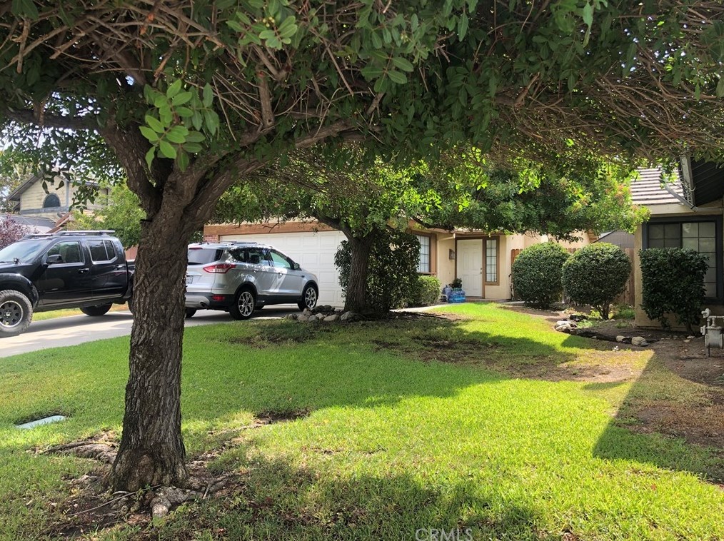 7719 Elwood Ave, Fontana, CA 92336-1985