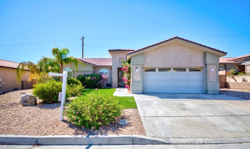 8927 Mountain Pass Dr, Desert Hot Springs, CA 92240