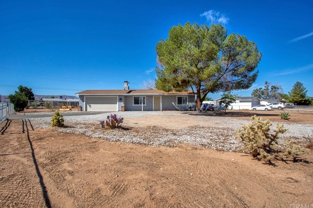 22889 Anoka Rd, Apple Valley, CA 92308