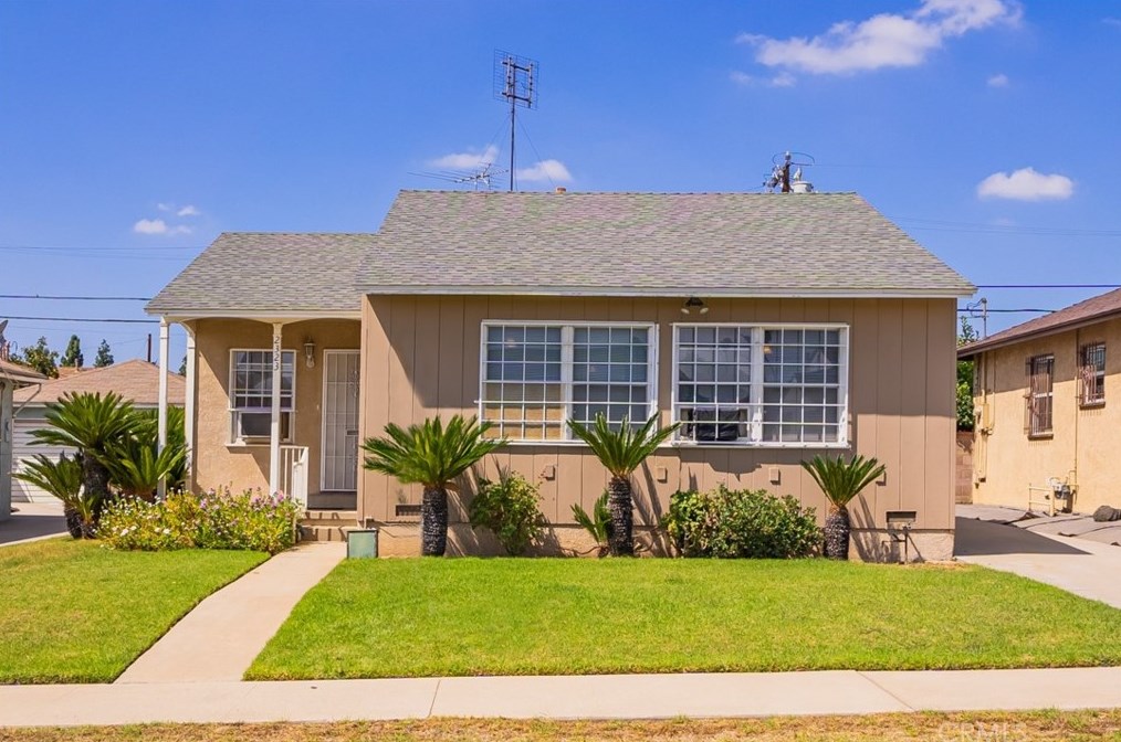 2323 Roscommon Ave, Monterey Park, CA 91754