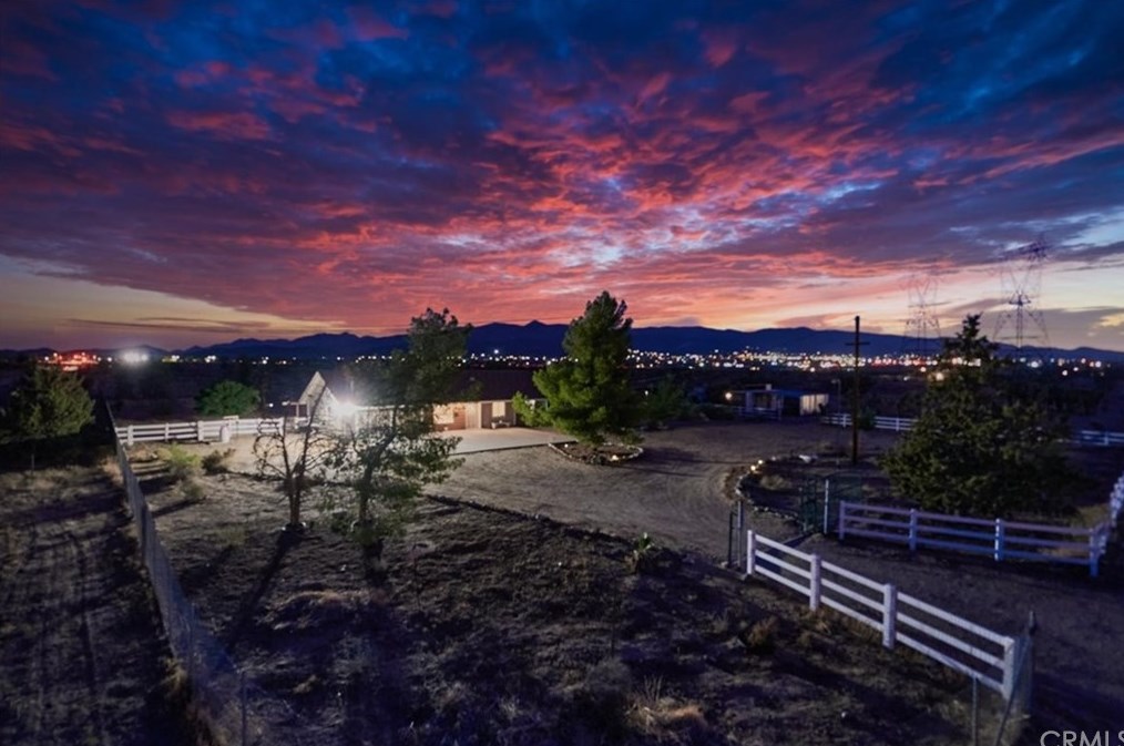 6433 Yucca Terrace Dr, Phelan, CA 92371-7133