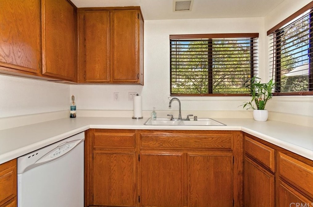 731 Mansfield Dr, Claremont CA  91711-6211 exterior