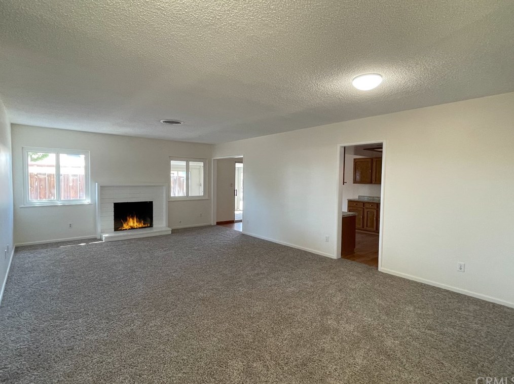 36950 Hayward Ave, Barstow, CA 92311-1633