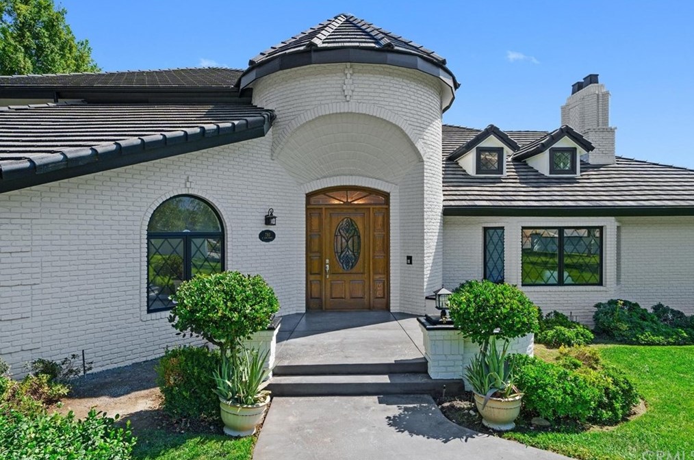 780 W 25th St, Upland, CA 91784