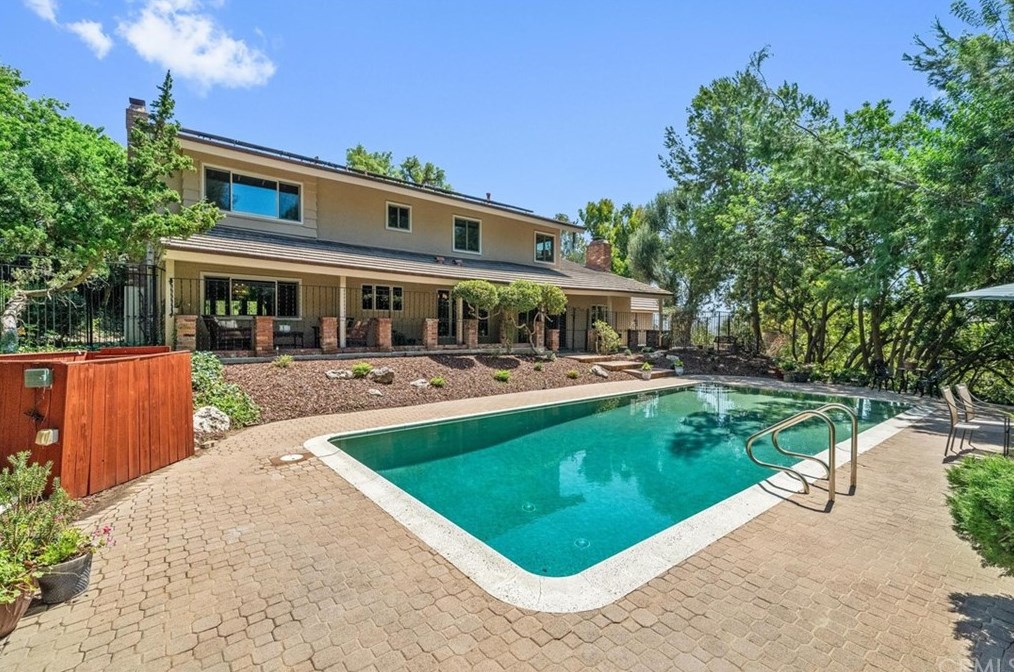 1301 Ridgeview Terrace, Fullerton, CA 92831