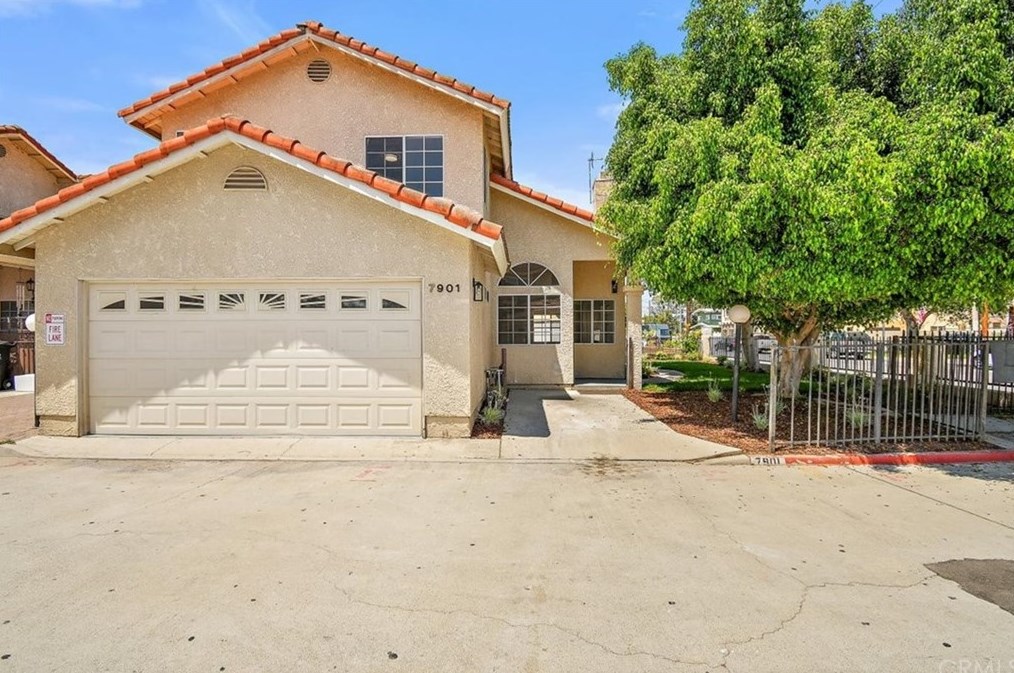 7901 Walker Ave, Bell, CA 90201