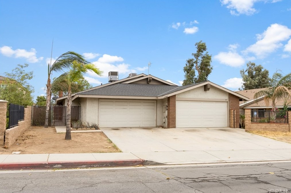 24819 Hemlock Ave, Moreno Valley, CA 92557-7374