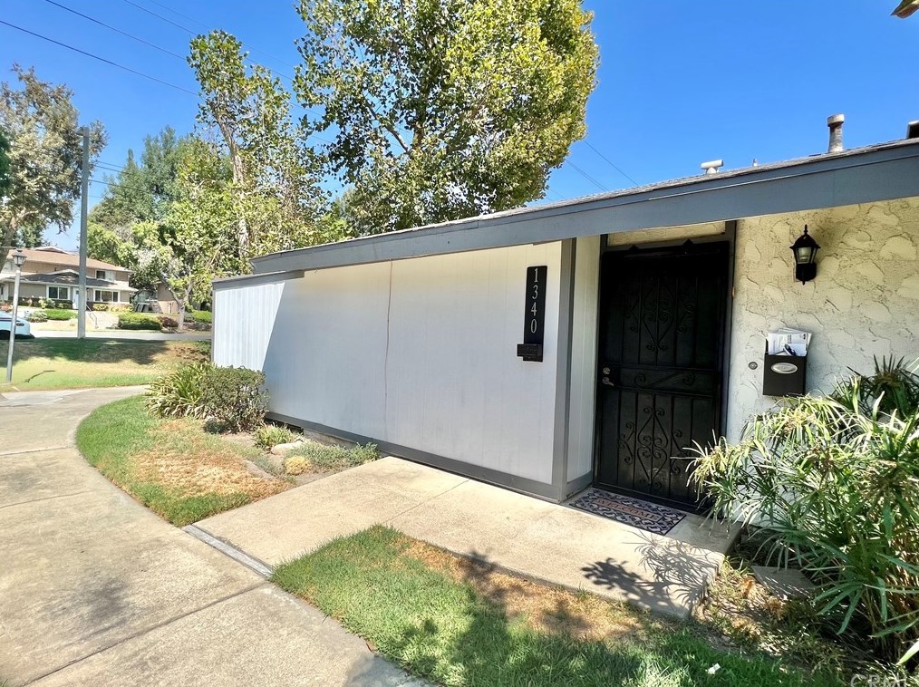 1340 W 8th St #52, Upland, CA 91786