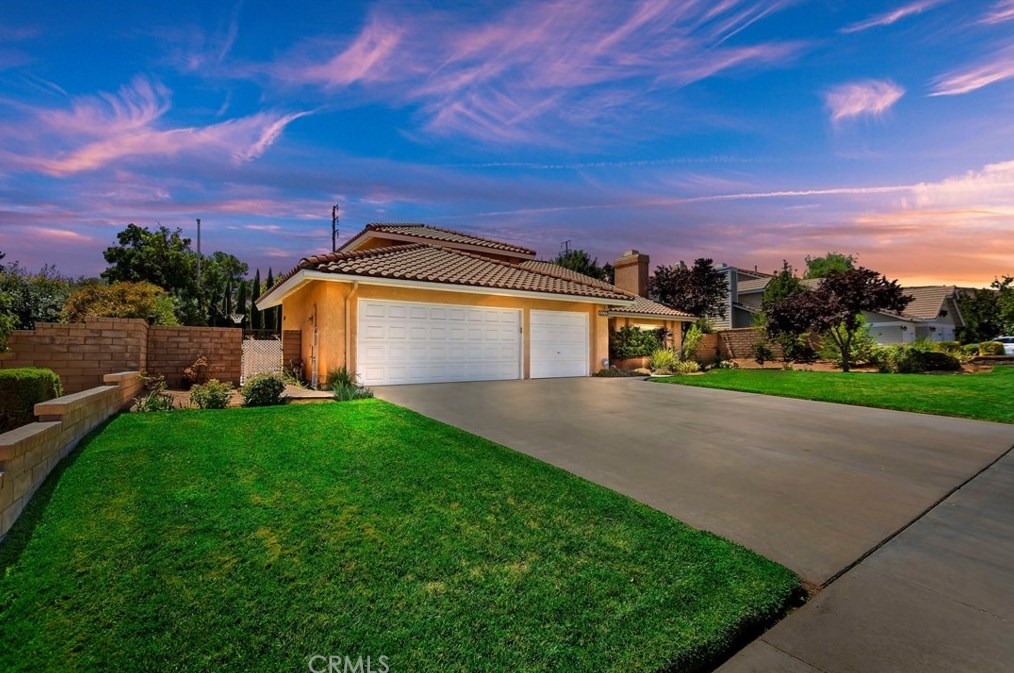 5552 Cypress Ave, Palmdale, CA 93551-2870