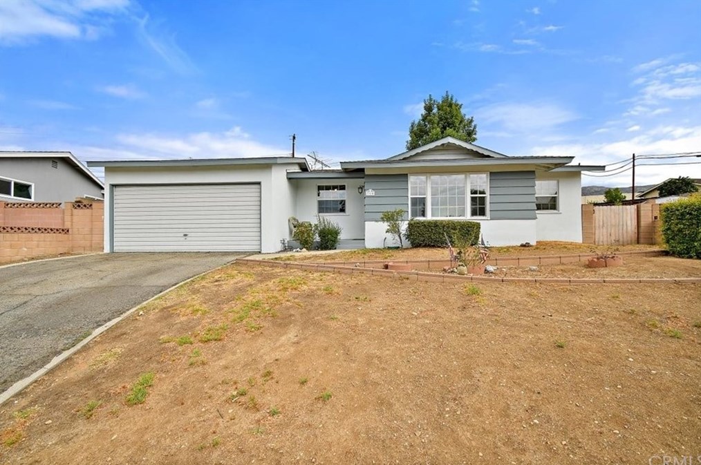 718 S Lope Ln, Glendora, CA 91740