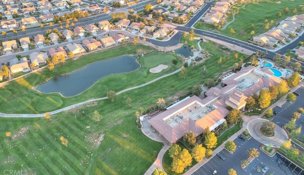 10575 Green Valley Rd, Apple Valley CA  92308-3689 exterior