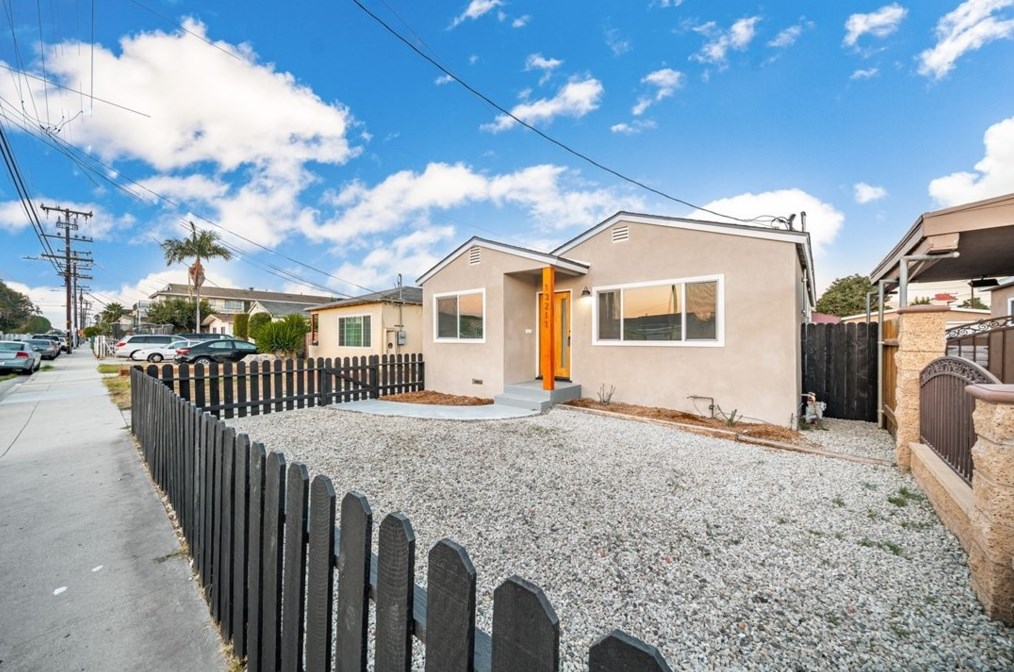 13211 Kornblum Ave., Hawthorne, CA 90250