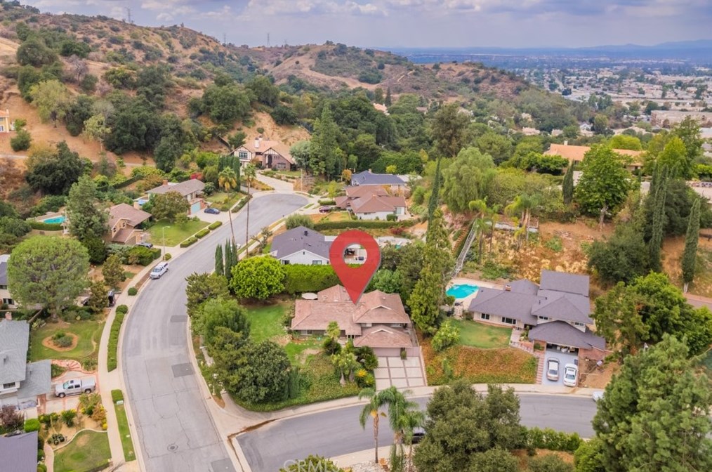 667 Foxbrook Dr, Glendora, CA 91740