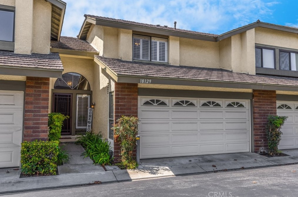 18129 Wood Barn Ln, Santa Ana, CA 92708-6858