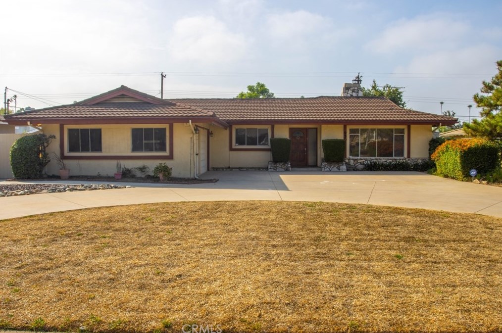 950 E Mountain View Ave, Glendora, CA 91741