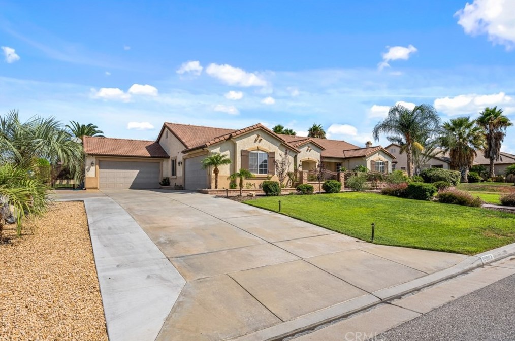 10003 Willowbrook Rd, Riverside, CA 92509