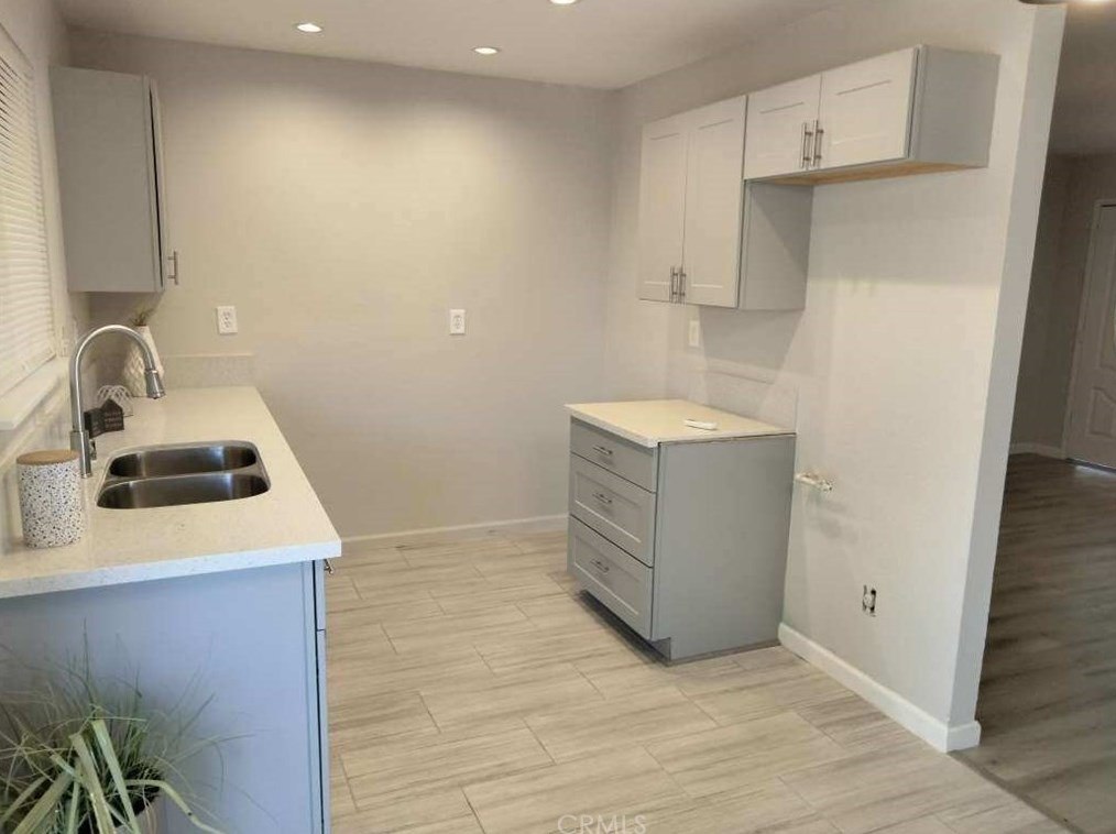 17841 Live Oak St, Hesperia, CA 92345-6217