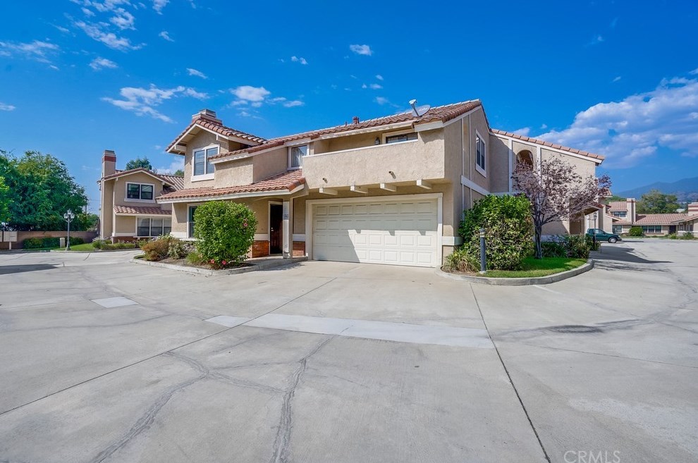 1743 Compromise Line Rd, Glendora, CA 91741