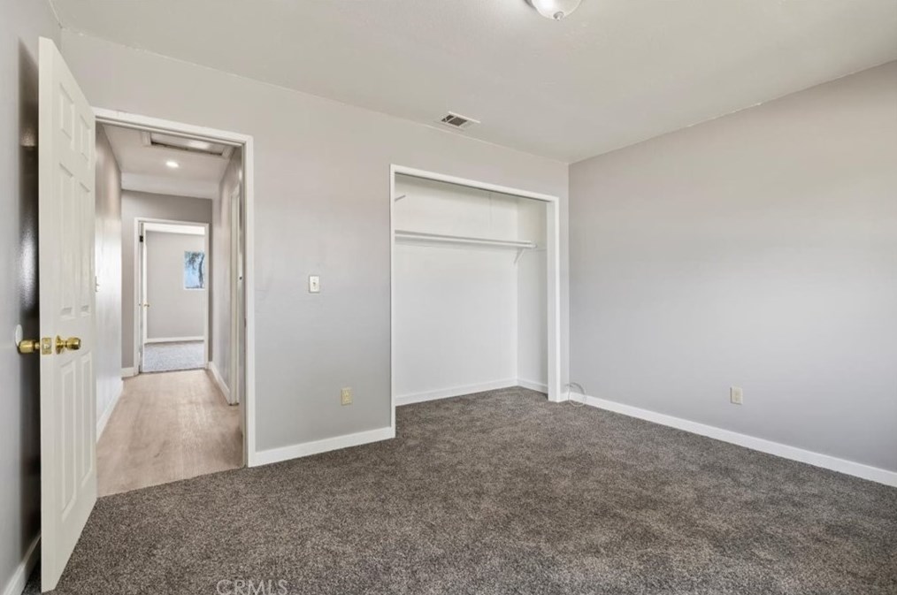 17885 Athol St, Fontana CA  92335-5127 exterior