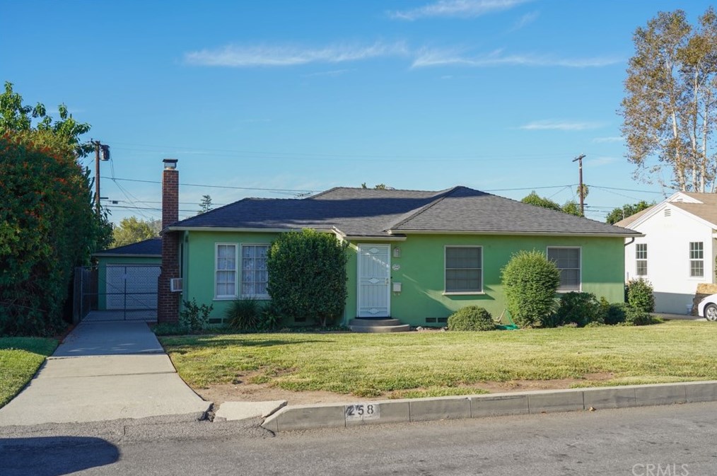 258 Sherwood Pl, Pomona, CA 91768-1750