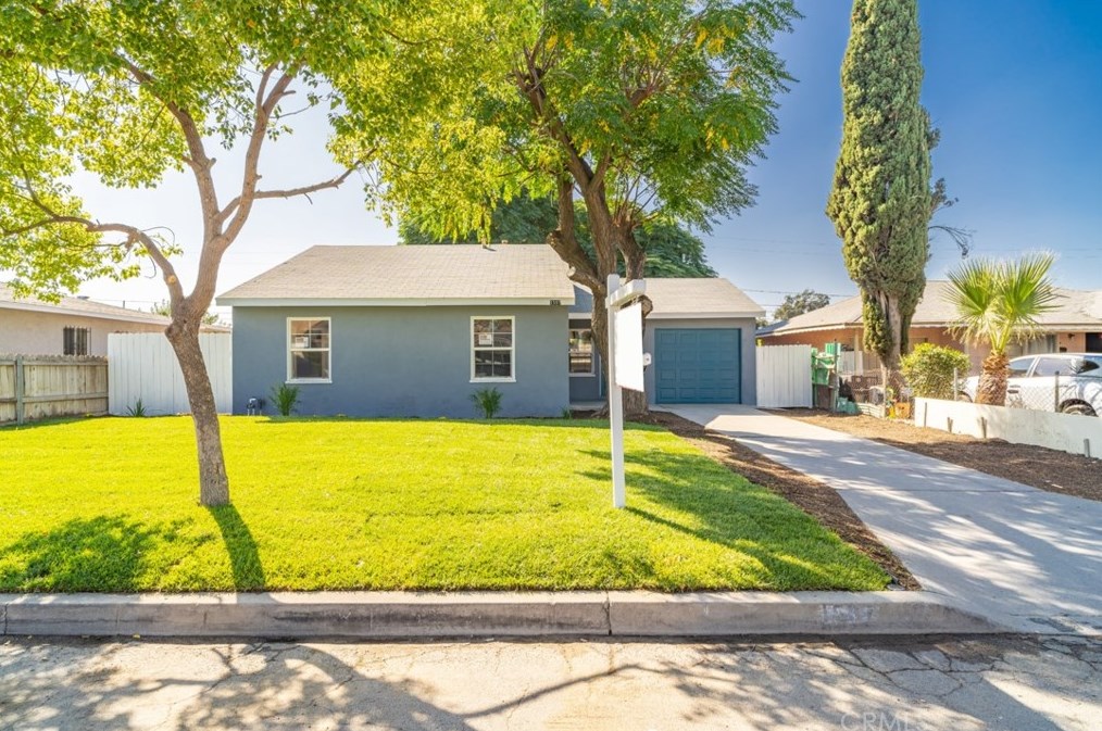 1597 Vine St, San Bernardino, CA 92411