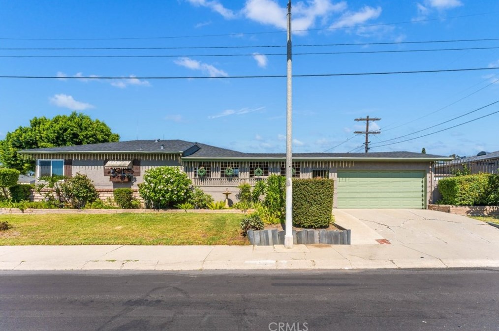 2000 Almadale Ave, Los Angeles, CA 90032-3606