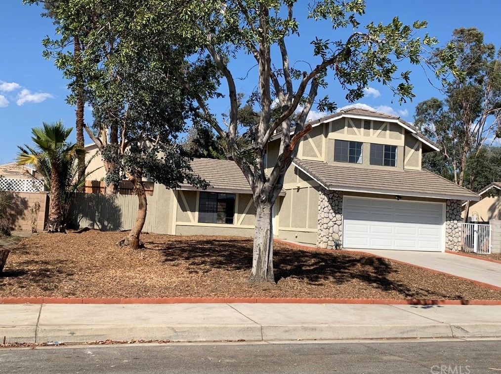 1518 W Jackson St, Rialto, CA 92376