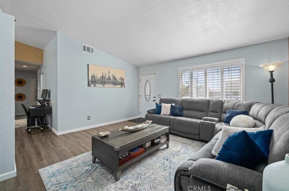 10800 Almond St, El Mirage, CA 92301-3819