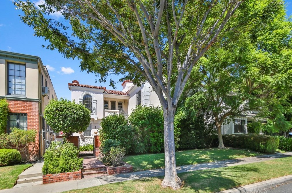 205 S Reeves Dr, Beverly Hills, CA 90212