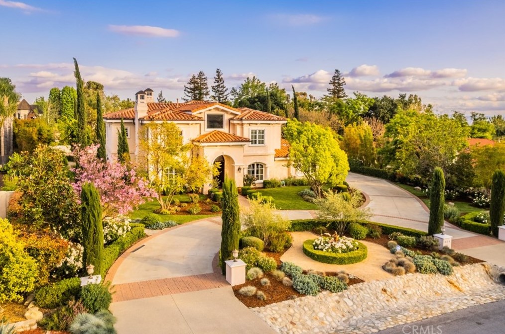 820 Deep Springs Dr, Claremont CA  91711-1402 exterior