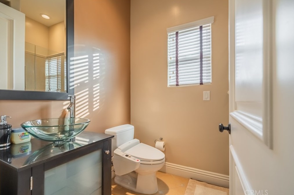 820 Deep Springs Dr, Claremont CA  91711-1402 exterior