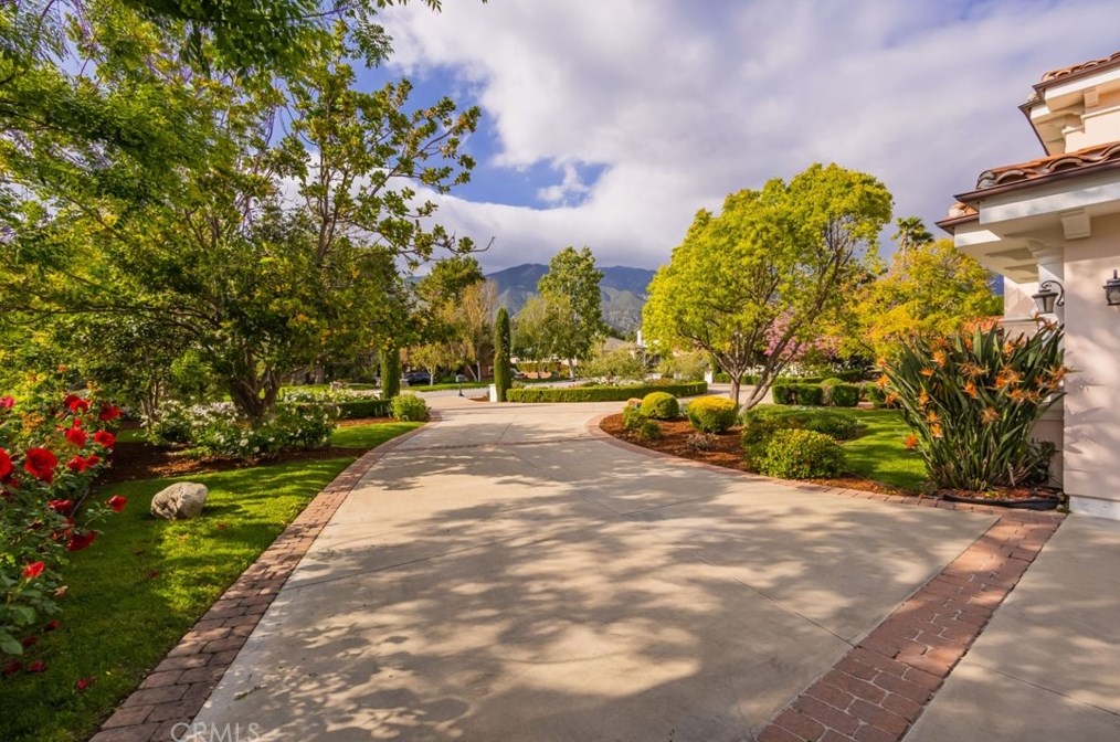 820 Deep Springs Dr, Claremont CA  91711-1402 exterior